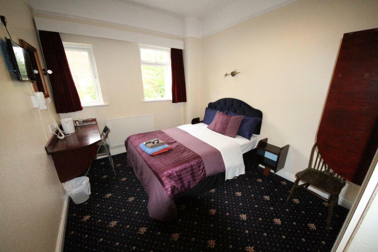לידס Avalon Guest House מראה חיצוני תמונה